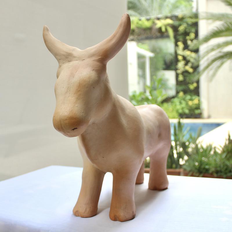 Estatua de barro de Toro