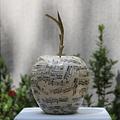 Manzana con estampado de partitura